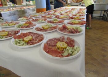 Primavera che profuma d’estate: in arrivo le prime sagre nell’Isola; il programma a Solza, Albegno e Valtrighe