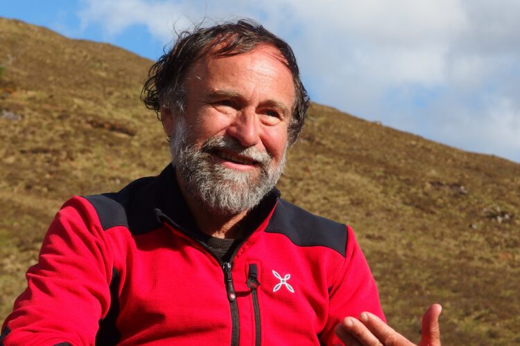 Imparare a orientarsi senza tecnologia: a Mozzo un weekend di “Digital Detox” con l’esploratore Franco Michieli
