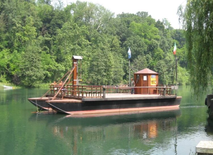 Ponte di Brivio chiuso e fiume in secca: lo stop al traghetto leonardesco Villa d’Adda-Imbersago complica il traffico